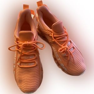 UMYOGO women’s running shoes, nonslip athletic